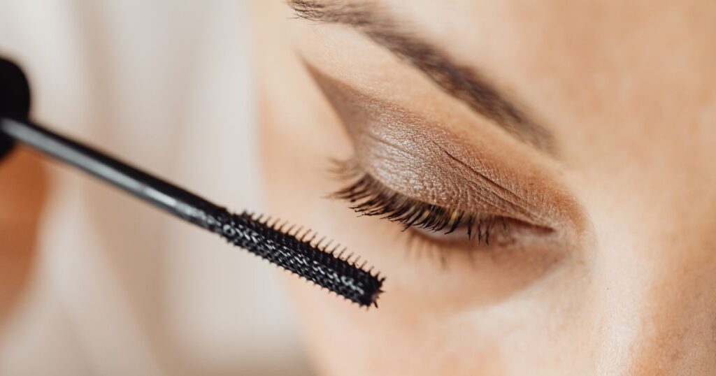 Enhancing Your Look with Brown Mascara